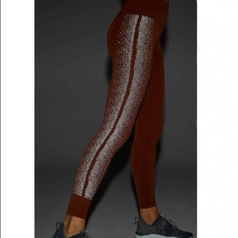 Fabletics High-Waisted Sculptknit Reflective Legging In Chestnut